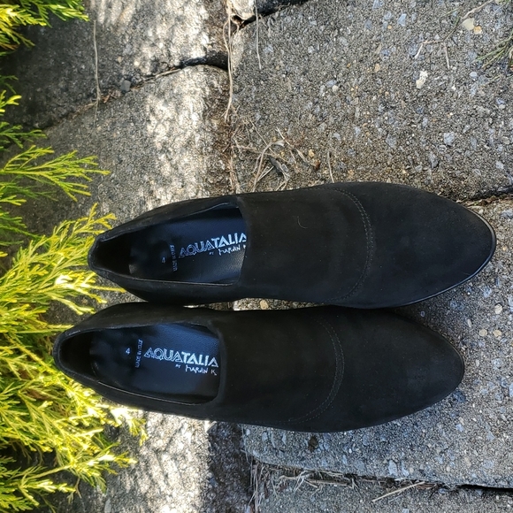 Aquatalia Vera Gomma Black Suede Ankle Boots  sz. 4 - Picture 3 of 9